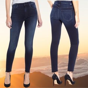 Mother Size 24 High Waisted Looker Ankle Fray Jeans in Last Call.